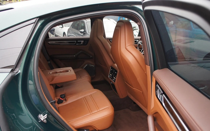 Porsche Cayenne cena 599900 przebieg: 39900, rok produkcji 2022 z Białystok małe 407
